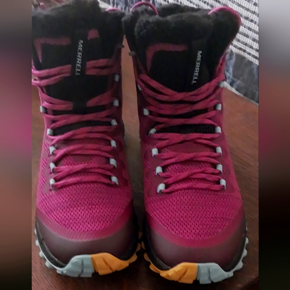 Merrell Bravada knit size 7